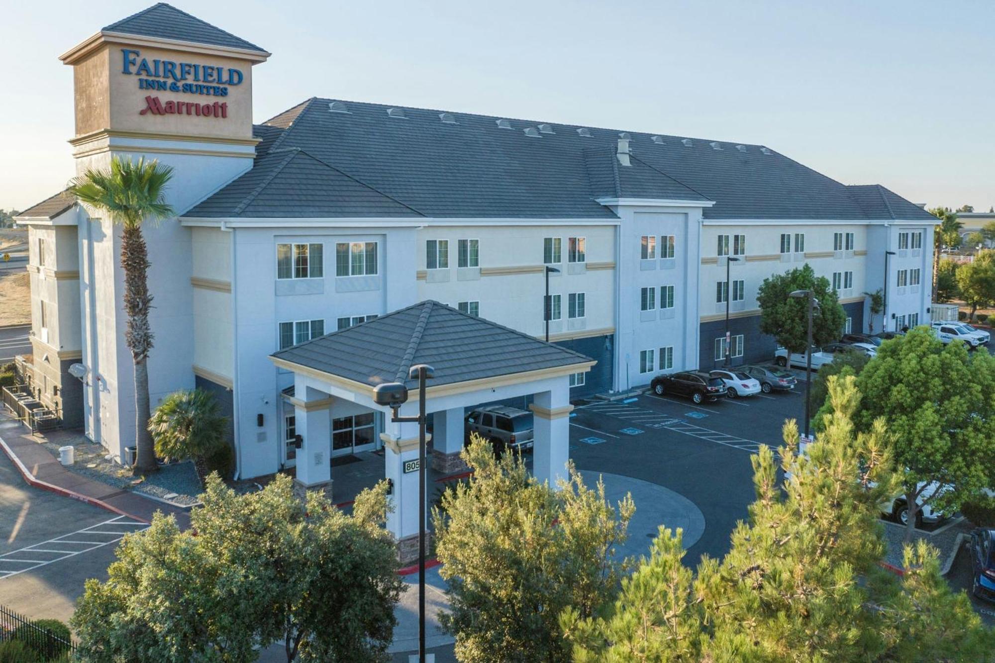 Fairfield Inn And Suites By Marriott Elk Grove Luaran gambar